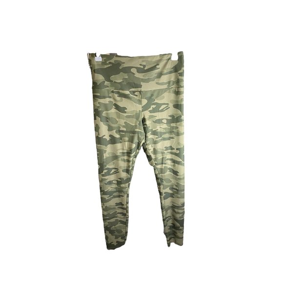 Forever 21 Pants - Forever 21 Green Camo Active Leggings Juniors S